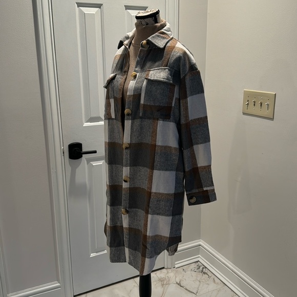 207. Plaid Print Shacket Jacket,Button Front Long Sleeve Mid Length - Picture 4 of 10